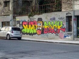 Ansicht des Buffer-Dashboards mit geplanten Social-Media-Beiträgen auf verschiedenen Plattformen