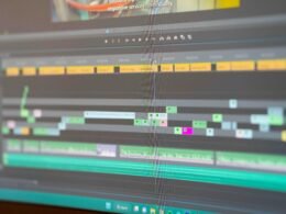 Buffer Benutzeroberfläche mit Social Media Beitragsplanung auf einem Laptop-Bildschirm