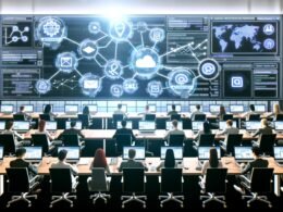 Hochmodernes Büro von oben mit digitalem Automatisierungs-Workflow, vernetzten Social-Media- und Kommunikationskanälen sowie einem arbeitenden Marketing-Team.