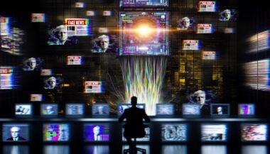 Dunkles futuristisches Nachrichtenstudio mit künstlicher Intelligenz, manipulativen Schlagzeilen auf Bildschirmen und glitchhaften Porträts von Politikern im Hintergrund