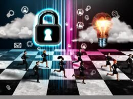 Moderne Illustration mit Vorhängeschloss und Glühbirne, verbunden durch ein digitales Spielfeld mit Avataren aus Marketing, Recht und IT, umgeben von Datenwolken und Consent-Bannern.