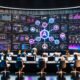 Junge Menschen arbeiten konzentriert an Laptops und Hologrammen in einer High-Tech-Kommandozentrale mit großen Dashboards zu Social Media-Daten, umgeben von schwebenden Logos von TikTok, Instagram, Twitch und YouTube.