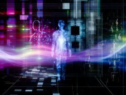 Düsterer Maschinenraum mit abstrahierten menschlichen Silhouetten, Neon-Datenströmen, Algorithmen und KI-Codefragmenten im Hintergrund