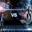 Dramatische Szene in futuristischer Arena: Mensch in Business Casual mit leuchtenden Synapsen, gegenüber eine halb-menschliche, halb-robotische Maschine mit pulsierenden Datenströmen, Brain-vs-Algorithmus-Schriftzug dazwischen, digitaler Hintergrund mit SEO-Elementen.