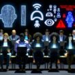 Gestresste Marketingprofis sitzen vor Laptops in einer dunklen Abteilung, während große KI-Buzzwords wie „ChatGPT“ und „OpenAI“ leuchten, Chatbots und Datenschutzsymbole im Hintergrund.