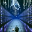 Cyberpunk-inspirierter, endloser Serverraum mit leuchtenden Festplatten, einer schwebenden Licht-Hand und einem einsamen Nutzer an einem Laptop, umgeben von dunklen Gestalten.