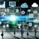 Menschen verschiedener Abteilungen betrachten im modernen Büro einen gebündelten Datenstrom aus Excel, CSV, Cloud und APIs, der zu einem organisierten Datenmotor wird, während alte Systeme verblassen.