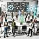 Futuristisches Klassenzimmer mit Schülern, die VR-Headsets und AR-Smartglasses tragen sowie Tablets nutzen. Holographische Lernmodelle und digitale Infografiken sind im Raum sichtbar, klassische Schuleinrichtung wirkt im Hintergrund überholt.