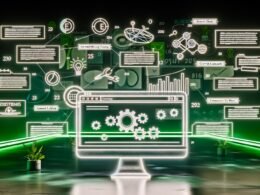Moderner Arbeitsplatz mit großem Monitor und Blog-Dashboard, umgeben von SEO-Symbolen, Kalenderjahren und vielfältigen Content-Elementen wie Listen und Tabellen, alle durch digitale Links verbunden.