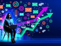 Moderne Marketerin mit Laptop am Schreibtisch, umgeben von farbigen Diagrammen, E-Mail-Symbolen und Blogpost-Layouts, mit steigenden Pfeilen und Verbindungs-Linien im Hintergrund in Editorial-Design-Stil.