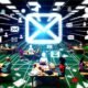 Diverse Blogger-Gruppe arbeitet im modernen Workspace mit digitalen Geräten, kreativen Notizen und einem strahlenden E-Mail-Newsletter-Symbol, das Engagement und Netzwerke zu Lesern visualisiert.