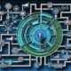 Realistisch gezeichnete Zielperson im Zentrum eines digitalen Labyrinths aus Marketingkanälen, Datenströmen, Tech-Icons, psychologischen Triggern, Klaren Call-to-Actions und leuchtendem Kauf-Button am Ende.