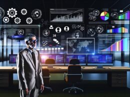 Erfahrene Person analysiert entschlossen digitale SEO-Reports in einer modernen Redaktion mit sichtbaren technischen Diagrammen, Rankings, Keywords und Infrastruktur-Symbolen.