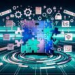 Illustration einer futuristischen Website als Puzzle mit zentralen SEO-Konzepten, umgeben von Symbolen für Analyse, Technik und Nutzererfahrung vor einem digitalen Suchmaschinen-Rennstrecke.
