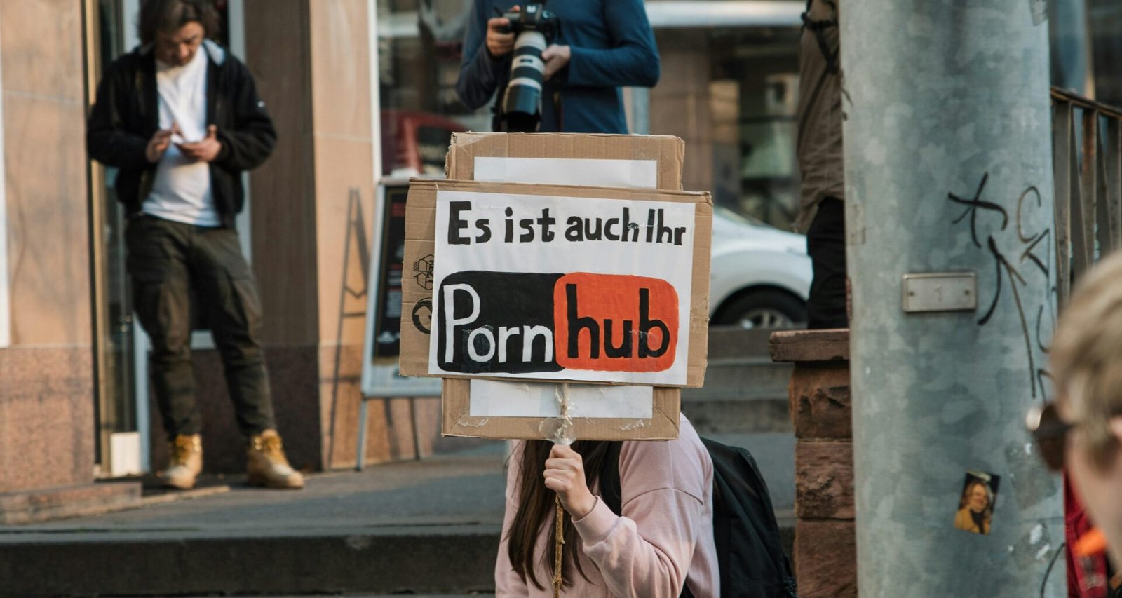 Laptop mit geöffneter Buffer-Anwendung zur Social Media Planung