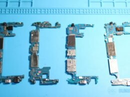 Person arbeitet mit Buffer auf einem Laptop zur Planung von Social-Media-Beiträgen