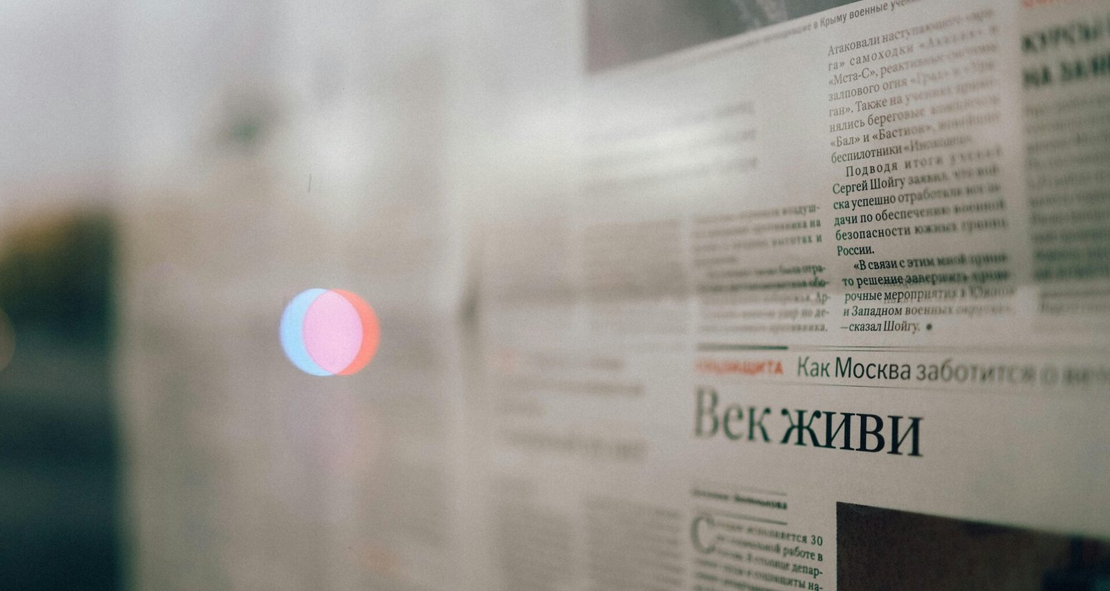 Buffer Social Media Management Dashboard auf einem Laptop gezeigt