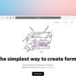 Ein Computerbildschirm mit der Aufschrift 'the simplest way to create forms' als Beispiel für einfache Online-Formularerstellung