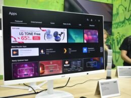 Ein Computerbildschirm präsentiert die Benutzeroberfläche eines App-Stores mit verschiedenen Softwareanwendungen.