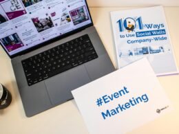 Moderner Laptop auf einem Schreibtisch – geeignet für effizientes Arbeiten, Homeoffice oder Online-Marketing Aufgaben.