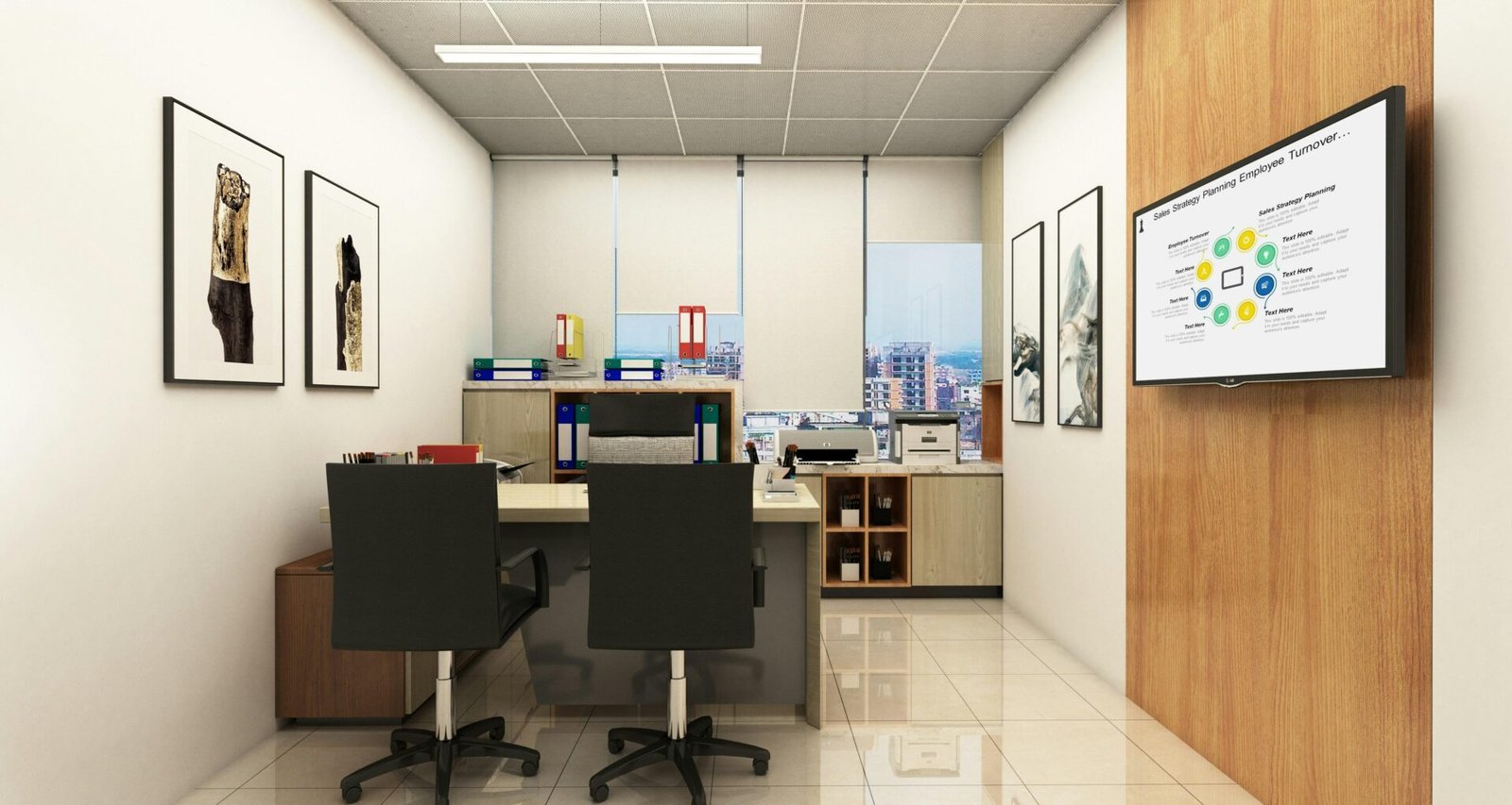 Modern eingerichtetes Büro mit mehreren Schreibtischen, ergonomischen Stühlen und Präsentationsscreen für Teammeetings