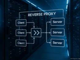 Modernes Serverraum mit Netzwerkdiagrammen und Reverse Proxy Visualisierung, beleuchtet mit blauen LED-Lichtern und futuristischer Digitalanimation