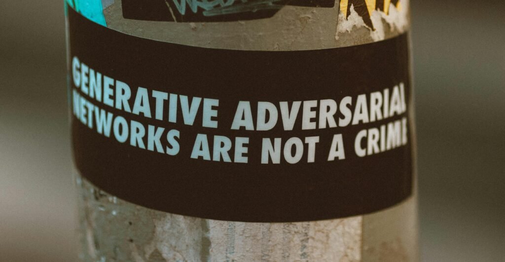 Schwarz-weißes Bild eines runden Rahmens in moderner, minimalistischer Gestaltung als Symbol für Design