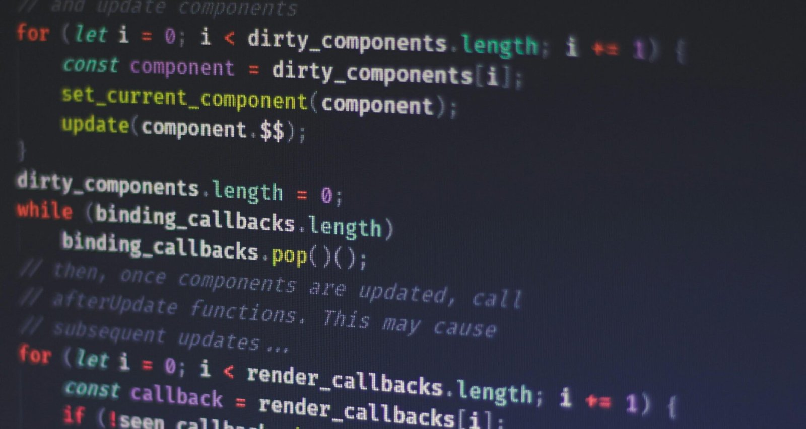 Laptop-Display zeigt strukturierten Fließtext auf weißem Hintergrund, geeignet für Themen zu Webdesign oder Digitalisierung
