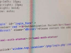 Schwarzer Hintergrund mit weißem Text, der verschiedene Begriffe zeigt, fotografiert von Markus Spiske für Artikel über Typografie.